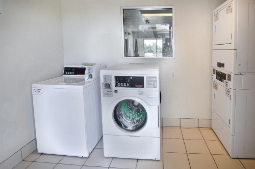 Motel 6-Galveston, TX image 36
